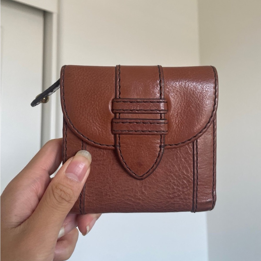 Banana Republic Brown Leather Bifold Wallet